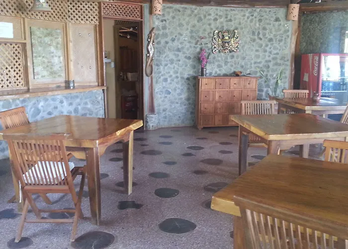 El Sabanero Eco Lodge *